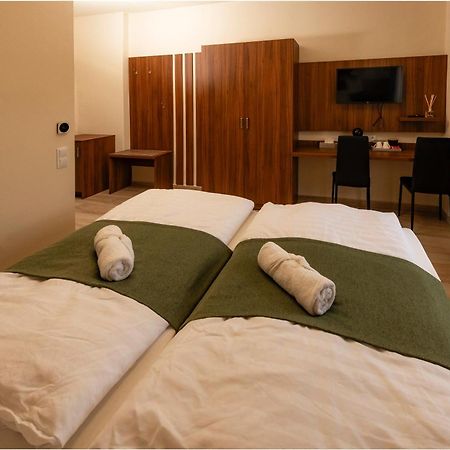 River Apartmanház Jászberény Esterno foto